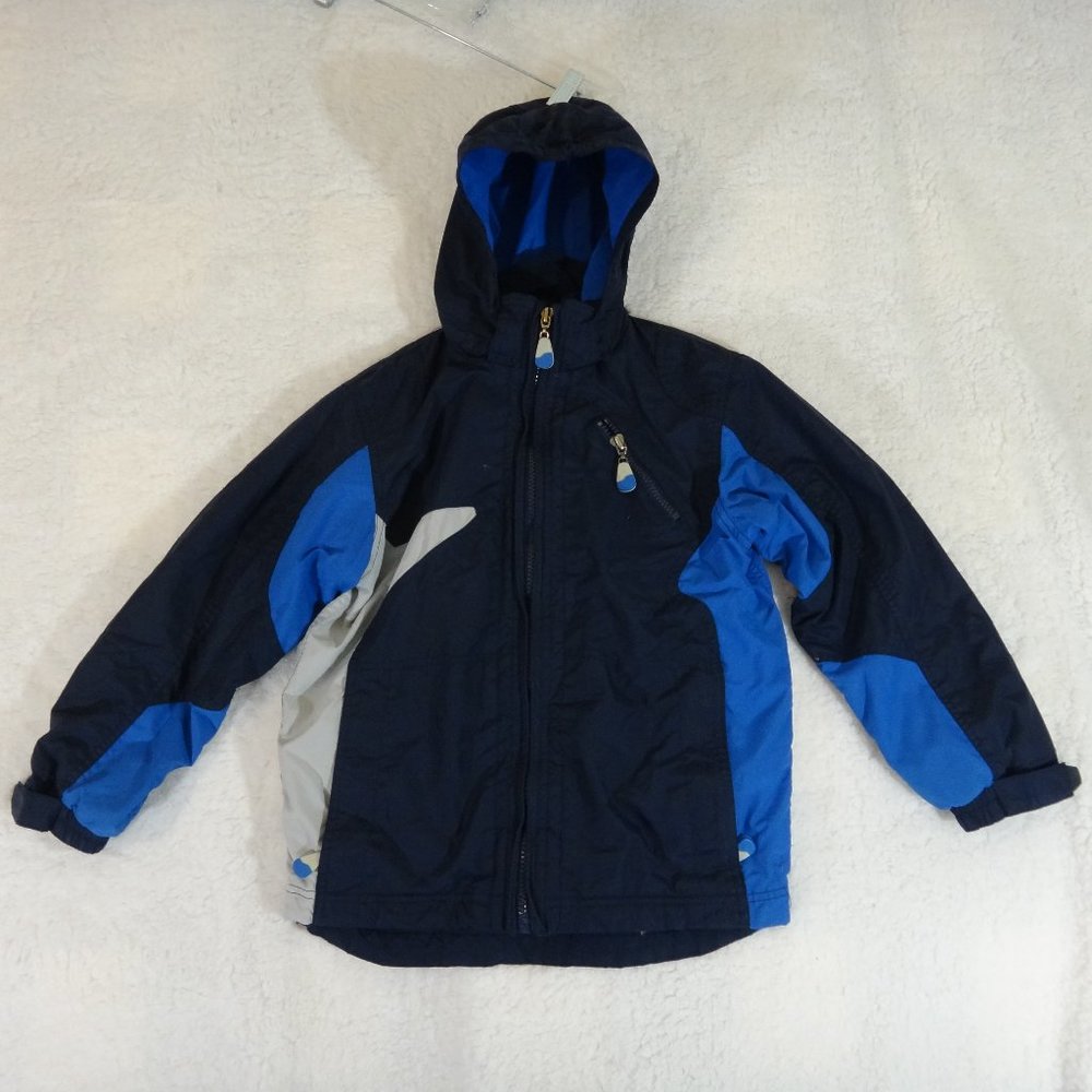 KIDS JACKET SIZE 6-7 LIGHT AND NAVY BLUE IN COLOR W/ BUILT IN WARM INSERT & HOOD